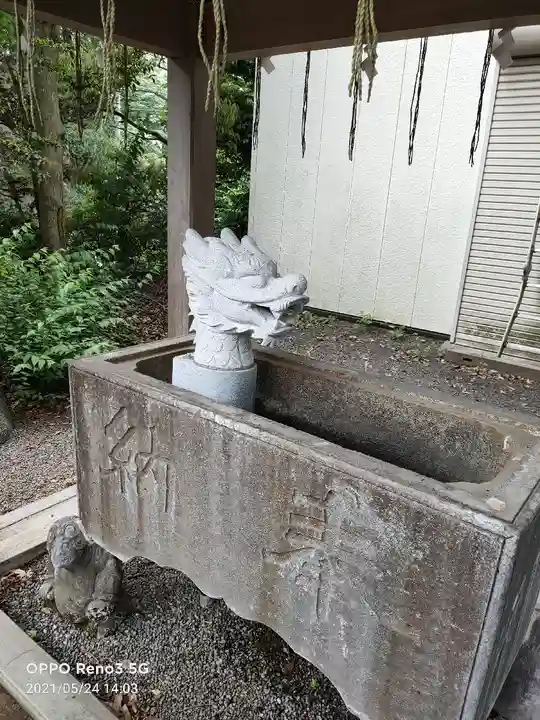 青渭神社の手水舎