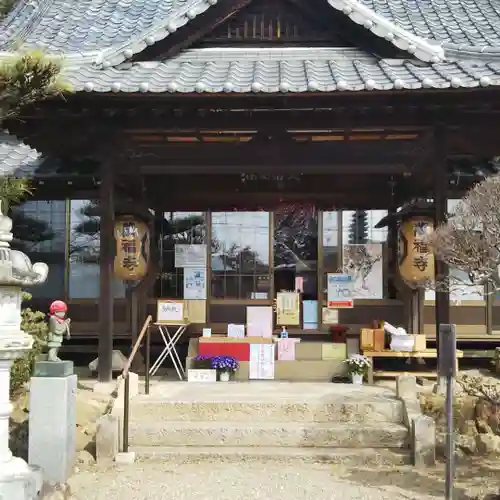 萬福寺の本殿・本堂