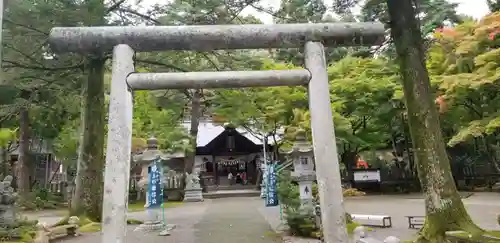 春日山神社の鳥居