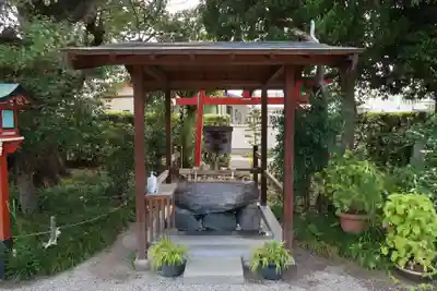 源九郎稲荷神社の手水舎
