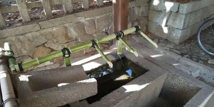 岡崎神社の手水舎