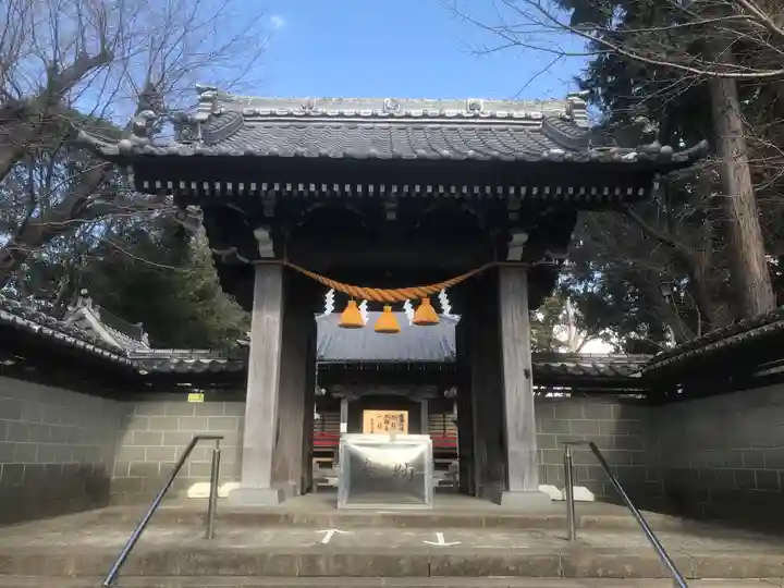 日吉浅間神社の山門・神門