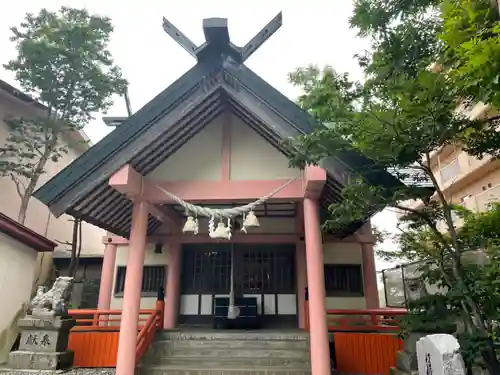 三吉神社の本殿