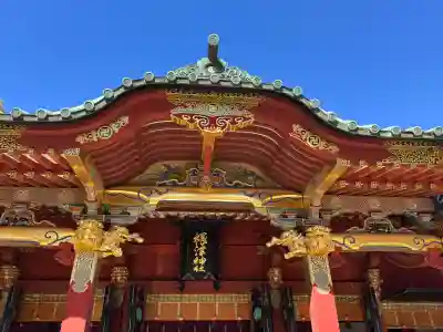 根津神社の{uncategorized: "未分類", other: "その他", undefined: "問題あり", building: "その他建物", grave: "お墓", sacred_gate: "鳥居", guardian: "狛犬", statue: "像", buddha: "仏像", history: "歴史", nature: "自然", garden: "庭園", animal: "動物", pagoda: "塔", temizu: "手水舎", mountain_gate: "山門・神門", sanctuary: "本殿・本堂", subordinate: "末社・摂社", art: "芸術", scenery: "景色", jizo: "地蔵", ema: "絵馬", goshuin: "御朱印", omikuji: "おみくじ", items: "授与品その他", amulet: "お守り", goshuincho: "御朱印帳", eats: "食事", festival: "お祭り", votive_dance: "神楽", shichigosan: "七五三参", wedding: "結婚式", experience: "体験その他", initially: "初詣", around: "周辺", anti_infection: "感染症対策"}