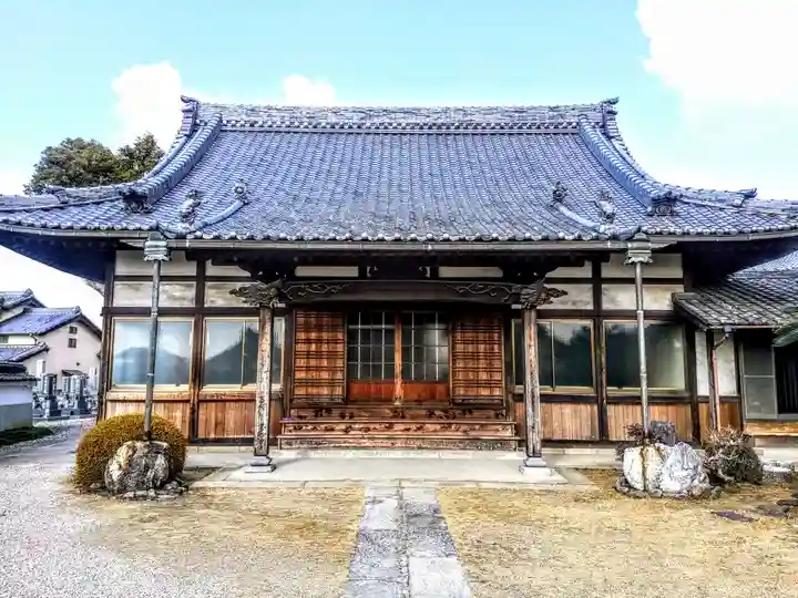 法行山 玉洞院の本殿・本堂