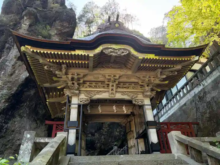 榛名神社の{uncategorized: "未分類", other: "その他", undefined: "問題あり", building: "その他建物", grave: "お墓", sacred_gate: "鳥居", guardian: "狛犬", statue: "像", buddha: "仏像", history: "歴史", nature: "自然", garden: "庭園", animal: "動物", pagoda: "塔", temizu: "手水舎", mountain_gate: "山門・神門", sanctuary: "本殿・本堂", subordinate: "末社・摂社", art: "芸術", scenery: "景色", jizo: "地蔵", ema: "絵馬", goshuin: "御朱印", omikuji: "おみくじ", items: "授与品その他", amulet: "お守り", goshuincho: "御朱印帳", eats: "食事", festival: "お祭り", votive_dance: "神楽", shichigosan: "七五三参", wedding: "結婚式", experience: "体験その他", initially: "初詣", around: "周辺", anti_infection: "感染症対策"}