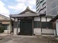 真柳寺の本殿・本堂