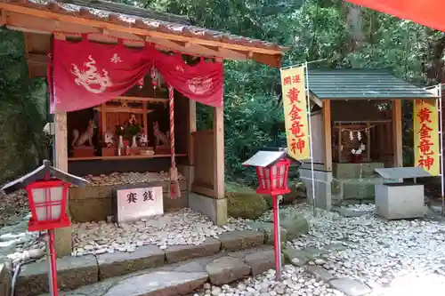 花窟神社の末社