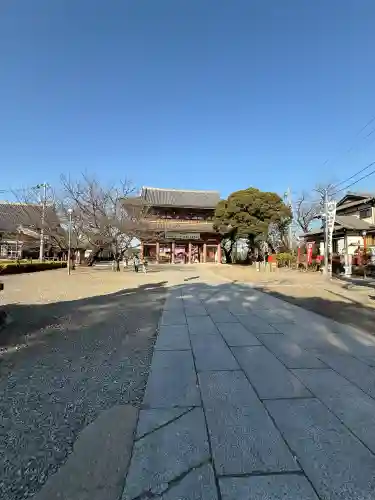 池上本門寺の{uncategorized: "未分類", other: "その他", undefined: "問題あり", building: "その他建物", grave: "お墓", sacred_gate: "鳥居", guardian: "狛犬", statue: "像", buddha: "仏像", history: "歴史", nature: "自然", garden: "庭園", animal: "動物", pagoda: "塔", temizu: "手水舎", mountain_gate: "山門・神門", sanctuary: "本殿・本堂", subordinate: "末社・摂社", art: "芸術", scenery: "景色", jizo: "地蔵", ema: "絵馬", goshuin: "御朱印", omikuji: "おみくじ", items: "授与品その他", amulet: "お守り", goshuincho: "御朱印帳", eats: "食事", festival: "お祭り", votive_dance: "神楽", shichigosan: "七五三参", wedding: "結婚式", experience: "体験その他", initially: "初詣", around: "周辺", anti_infection: "感染症対策"}