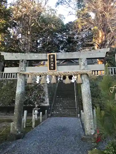 事任八幡宮の鳥居