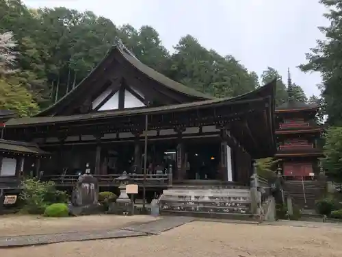 長命寺の本殿