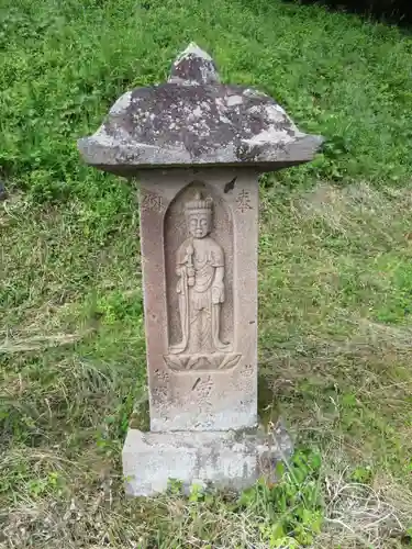 日輪神社の仏像