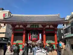 浅草寺の山門