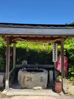 二村神社の手水舎