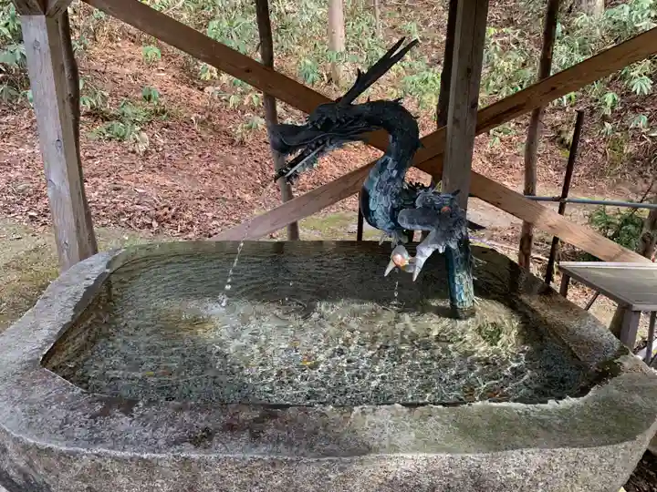 七滝神社の手水舎
