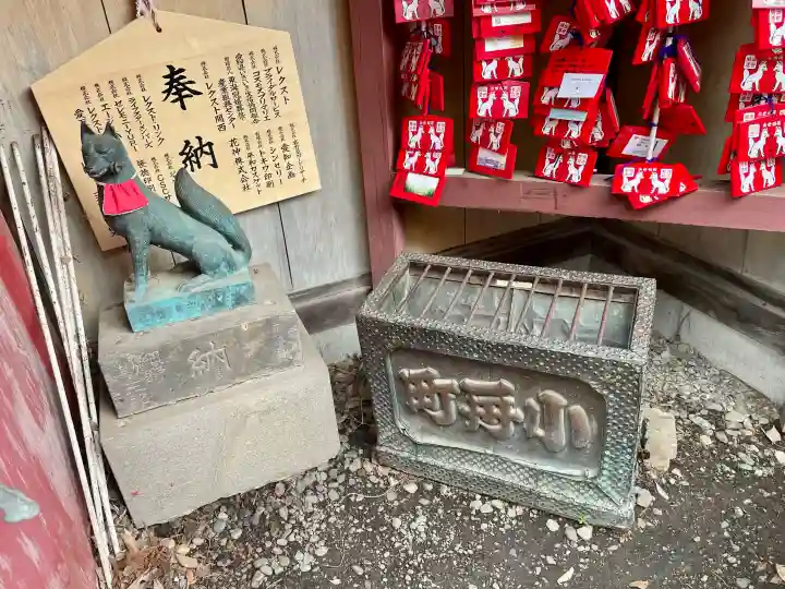 咤枳尼天堂 (出世稲荷)の{uncategorized: "未分類", other: "その他", undefined: "問題あり", building: "その他建物", grave: "お墓", sacred_gate: "鳥居", guardian: "狛犬", statue: "像", buddha: "仏像", history: "歴史", nature: "自然", garden: "庭園", animal: "動物", pagoda: "塔", temizu: "手水舎", mountain_gate: "山門・神門", sanctuary: "本殿・本堂", subordinate: "末社・摂社", art: "芸術", scenery: "景色", jizo: "地蔵", ema: "絵馬", goshuin: "御朱印", omikuji: "おみくじ", items: "授与品その他", amulet: "お守り", goshuincho: "御朱印帳", eats: "食事", festival: "お祭り", votive_dance: "神楽", shichigosan: "七五三参", wedding: "結婚式", experience: "体験その他", initially: "初詣", around: "周辺", anti_infection: "感染症対策"}