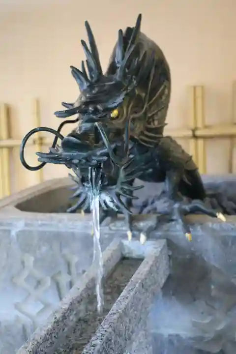 菊名神社の手水舎