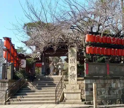 豊川稲荷東京別院の山門