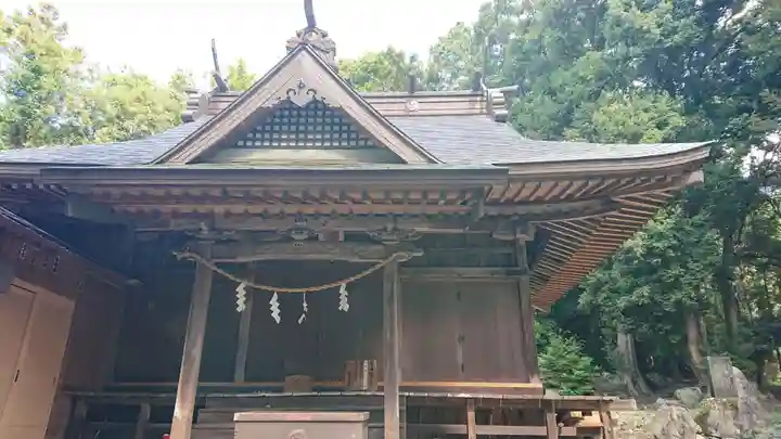 飯名神社の本殿・本堂