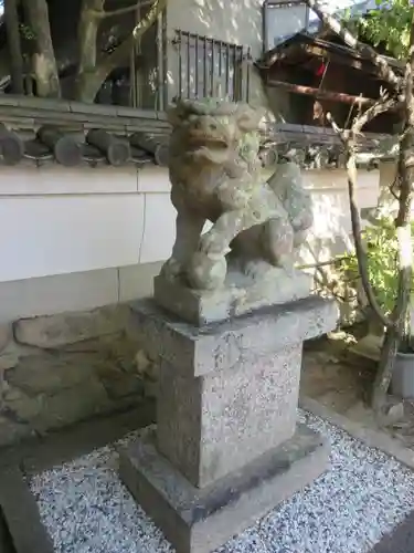 南都鏡神社の狛犬