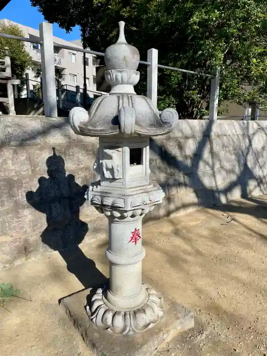 驚神社の{uncategorized: "未分類", other: "その他", undefined: "問題あり", building: "その他建物", grave: "お墓", sacred_gate: "鳥居", guardian: "狛犬", statue: "像", buddha: "仏像", history: "歴史", nature: "自然", garden: "庭園", animal: "動物", pagoda: "塔", temizu: "手水舎", mountain_gate: "山門・神門", sanctuary: "本殿・本堂", subordinate: "末社・摂社", art: "芸術", scenery: "景色", jizo: "地蔵", ema: "絵馬", goshuin: "御朱印", omikuji: "おみくじ", items: "授与品その他", amulet: "お守り", goshuincho: "御朱印帳", eats: "食事", festival: "お祭り", votive_dance: "神楽", shichigosan: "七五三参", wedding: "結婚式", experience: "体験その他", initially: "初詣", around: "周辺", anti_infection: "感染症対策"}