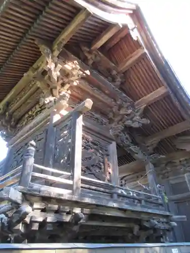 諏訪神社の本殿