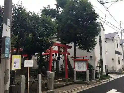 稲荷神社の鳥居