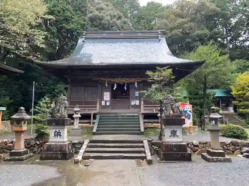 草薙神社の本殿・本堂