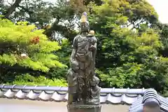 安楽寺の像