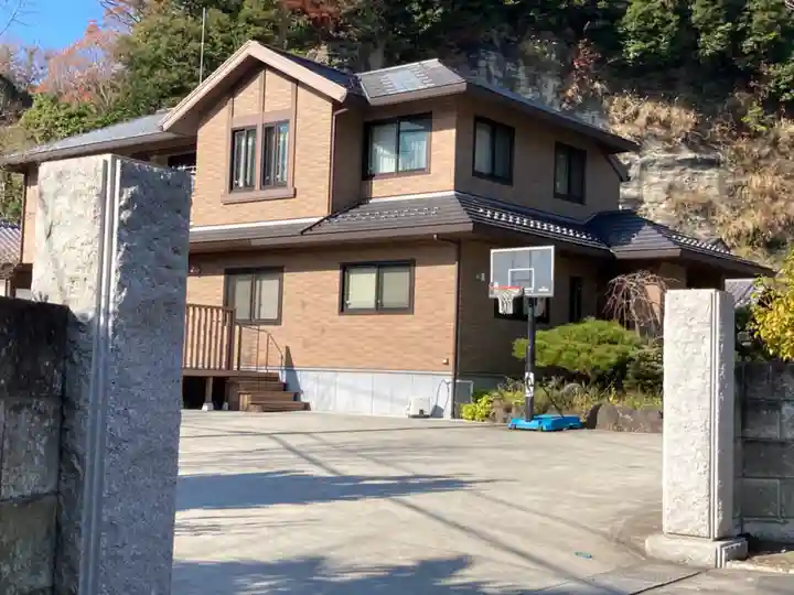 明王院の山門・神門