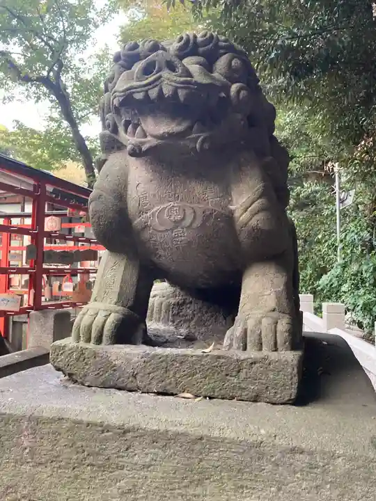 瀧泉寺(目黒不動尊)の狛犬
