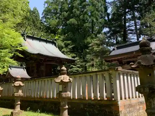 岡太神社の本殿・本堂