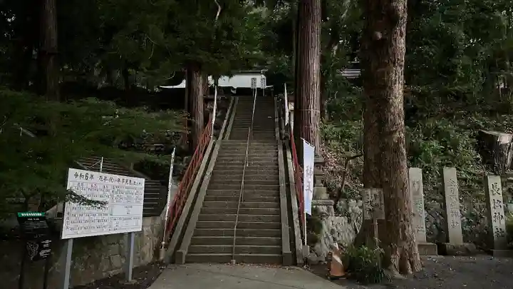 金刀比羅神社の庭園