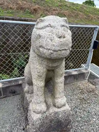姶良神社の{uncategorized: "未分類", other: "その他", undefined: "問題あり", building: "その他建物", grave: "お墓", sacred_gate: "鳥居", guardian: "狛犬", statue: "像", buddha: "仏像", history: "歴史", nature: "自然", garden: "庭園", animal: "動物", pagoda: "塔", temizu: "手水舎", mountain_gate: "山門・神門", sanctuary: "本殿・本堂", subordinate: "末社・摂社", art: "芸術", scenery: "景色", jizo: "地蔵", ema: "絵馬", goshuin: "御朱印", omikuji: "おみくじ", items: "授与品その他", amulet: "お守り", goshuincho: "御朱印帳", eats: "食事", festival: "お祭り", votive_dance: "神楽", shichigosan: "七五三参", wedding: "結婚式", experience: "体験その他", initially: "初詣", around: "周辺", anti_infection: "感染症対策"}