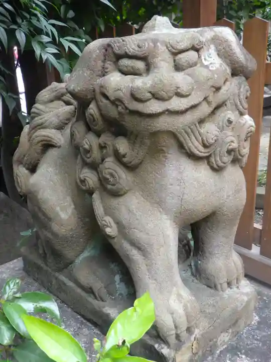 熊野神社の狛犬