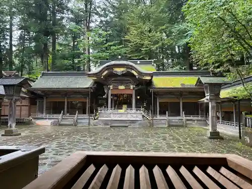 諏訪大社の本殿・本堂