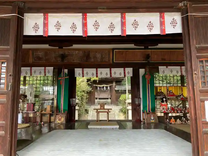 小泉神社の本殿・本堂