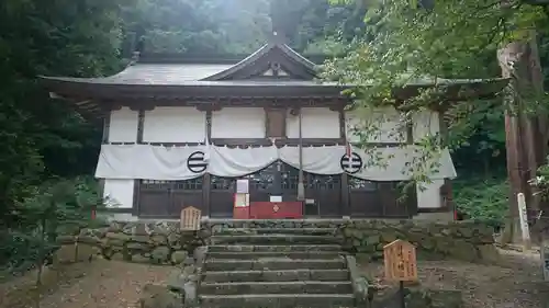 樺崎八幡宮の本殿・本堂
