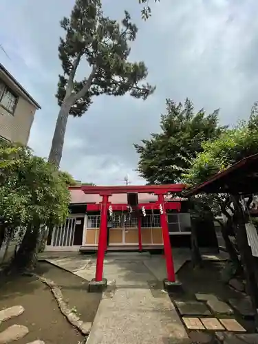 稲荷神社の鳥居