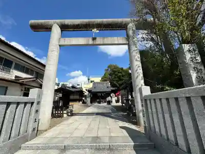 池袋御嶽神社の{uncategorized: "未分類", other: "その他", undefined: "問題あり", building: "その他建物", grave: "お墓", sacred_gate: "鳥居", guardian: "狛犬", statue: "像", buddha: "仏像", history: "歴史", nature: "自然", garden: "庭園", animal: "動物", pagoda: "塔", temizu: "手水舎", mountain_gate: "山門・神門", sanctuary: "本殿・本堂", subordinate: "末社・摂社", art: "芸術", scenery: "景色", jizo: "地蔵", ema: "絵馬", goshuin: "御朱印", omikuji: "おみくじ", items: "授与品その他", amulet: "お守り", goshuincho: "御朱印帳", eats: "食事", festival: "お祭り", votive_dance: "神楽", shichigosan: "七五三参", wedding: "結婚式", experience: "体験その他", initially: "初詣", around: "周辺", anti_infection: "感染症対策"}