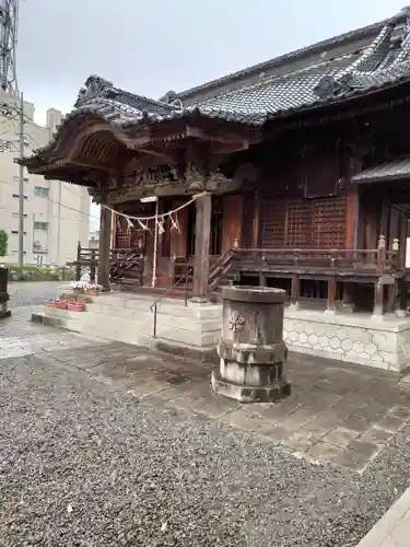 諏訪神社の本殿・本堂