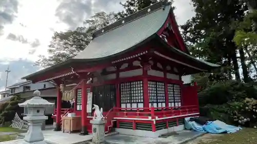 稲荷神社の本殿