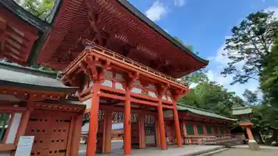 武蔵一宮氷川神社の山門・神門
