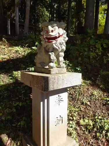 中社五斎神社の狛犬