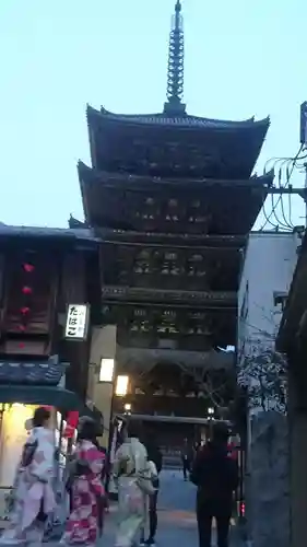 金剛寺（八坂庚申堂）の塔