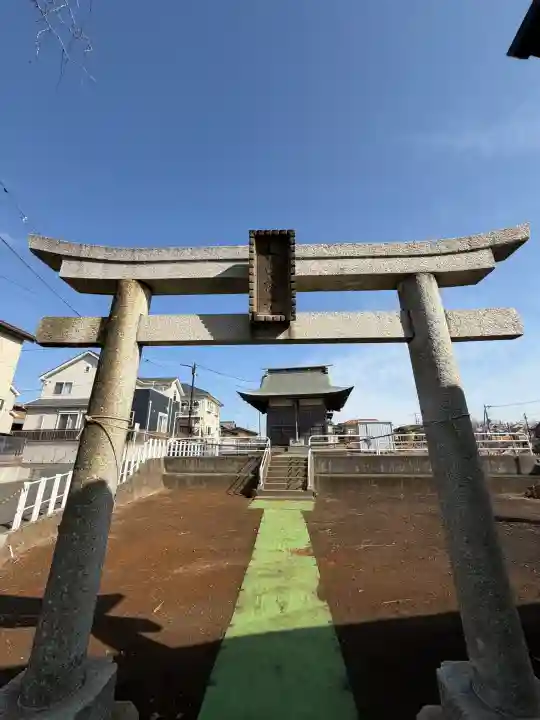 杉山神社の{uncategorized: "未分類", other: "その他", undefined: "問題あり", building: "その他建物", grave: "お墓", sacred_gate: "鳥居", guardian: "狛犬", statue: "像", buddha: "仏像", history: "歴史", nature: "自然", garden: "庭園", animal: "動物", pagoda: "塔", temizu: "手水舎", mountain_gate: "山門・神門", sanctuary: "本殿・本堂", subordinate: "末社・摂社", art: "芸術", scenery: "景色", jizo: "地蔵", ema: "絵馬", goshuin: "御朱印", omikuji: "おみくじ", items: "授与品その他", amulet: "お守り", goshuincho: "御朱印帳", eats: "食事", festival: "お祭り", votive_dance: "神楽", shichigosan: "七五三参", wedding: "結婚式", experience: "体験その他", initially: "初詣", around: "周辺", anti_infection: "感染症対策"}