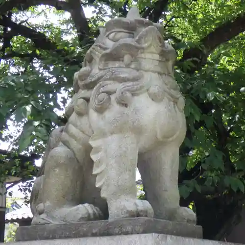 八心大市比古神社の狛犬