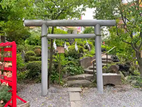 鎮守氷川神社の末社