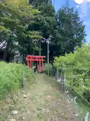 橋塚稲荷大明神の鳥居