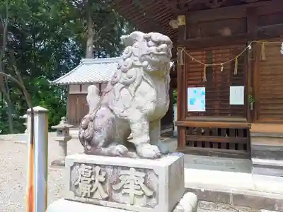 七所神社(百々七所神社)の狛犬